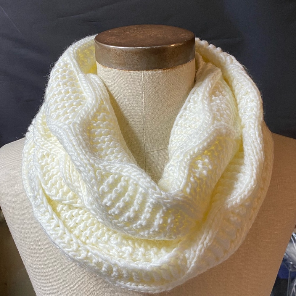 Infinity scarf NWOT